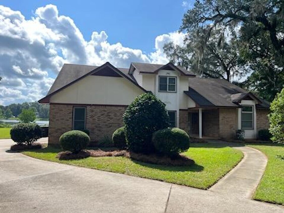 Primary Photo - Lakefront NE Tallahassee Home