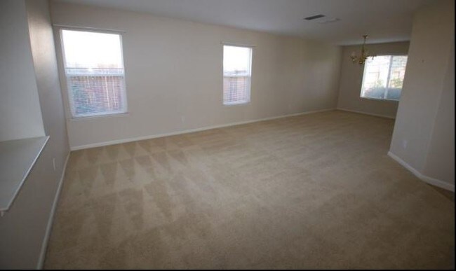 Building Photo - 5015 Sagan Ct