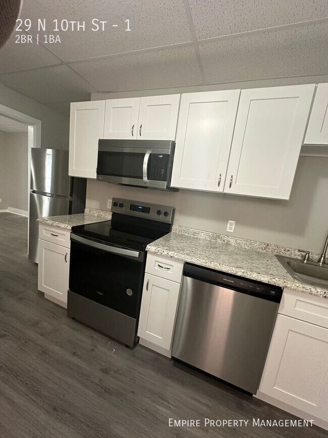 Foto del edificio - Available Now- Brand New; 2 Bedroom Apartm...