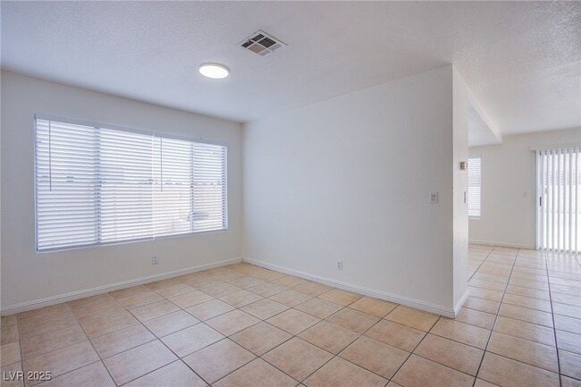 Foto del edificio - 6726 Paljay Ct