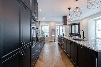 Building Photo - 16 Rue Couillard