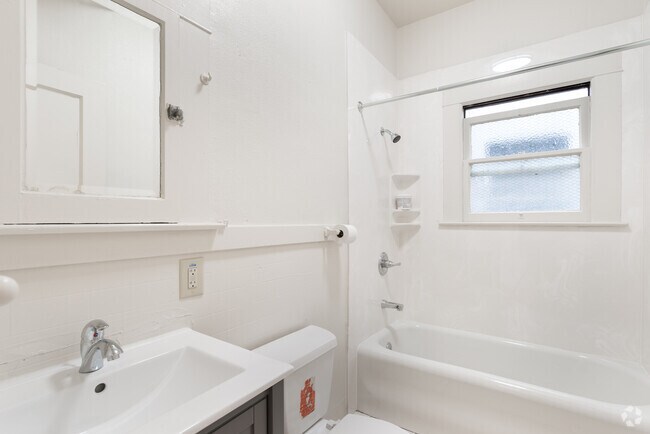 1HAB, 1BA - Una habitación - Shattuck Apartments