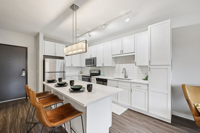 Building Photo - Oxbo Urban Rentals