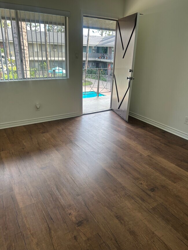 Foto del edificio - The Cornerstone Apartments