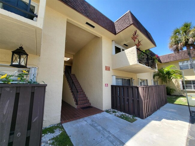 Building Photo - 9011 SW 138th St