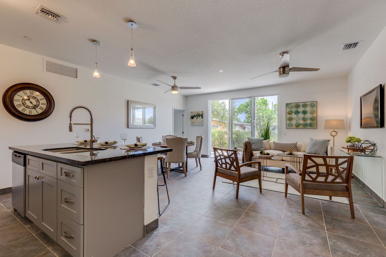 Foto principal - 1550 NE 34th Ct