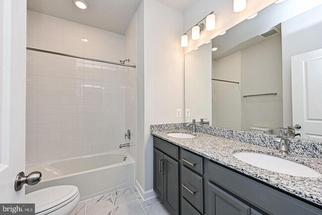 Foto del edificio - 12569 Todd Ln