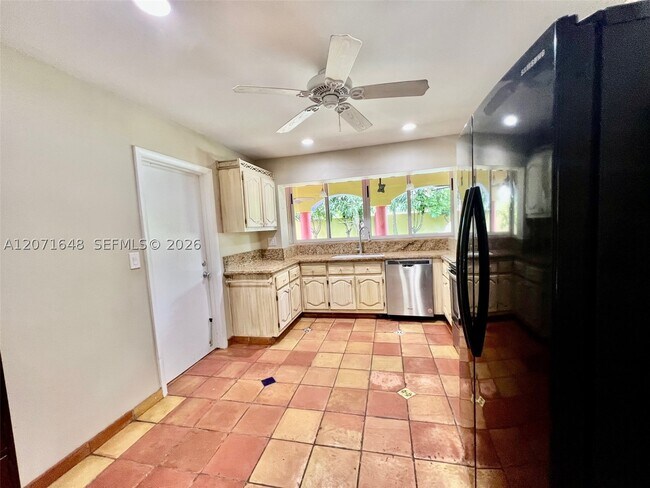 Foto del edificio - 10025 SW 111th St