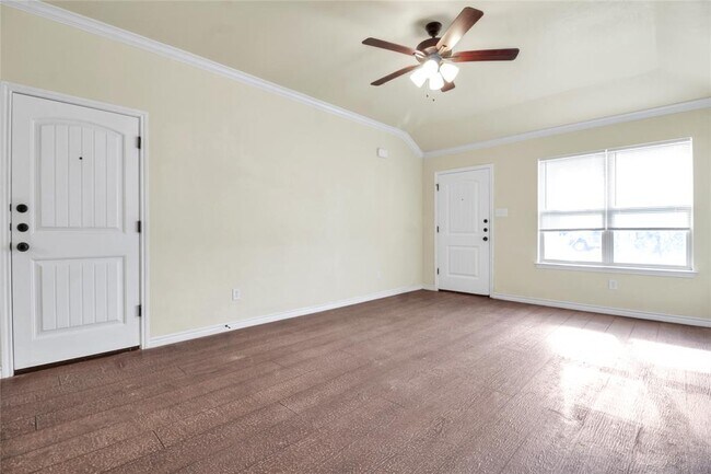 Foto del edificio - 109 Calvin Smith Ln.