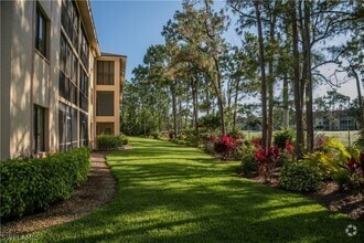 Building Photo - 5741 Deauville Cir