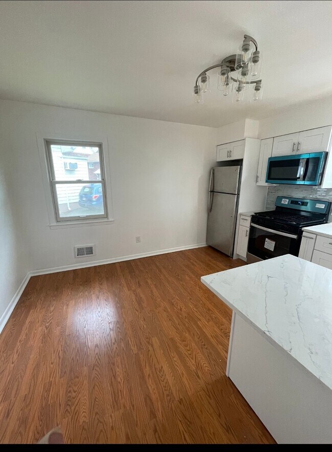 Foto del edificio - 588 McKinley St