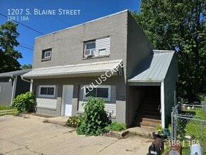 Building Photo - 1207 S Blaine St