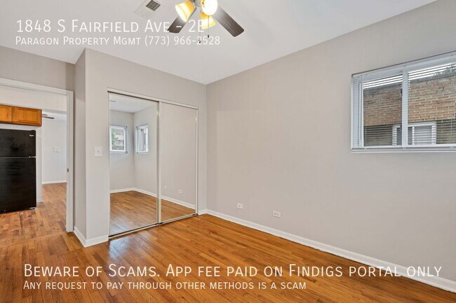 Foto del edificio - 1848 S Fairfield Ave
