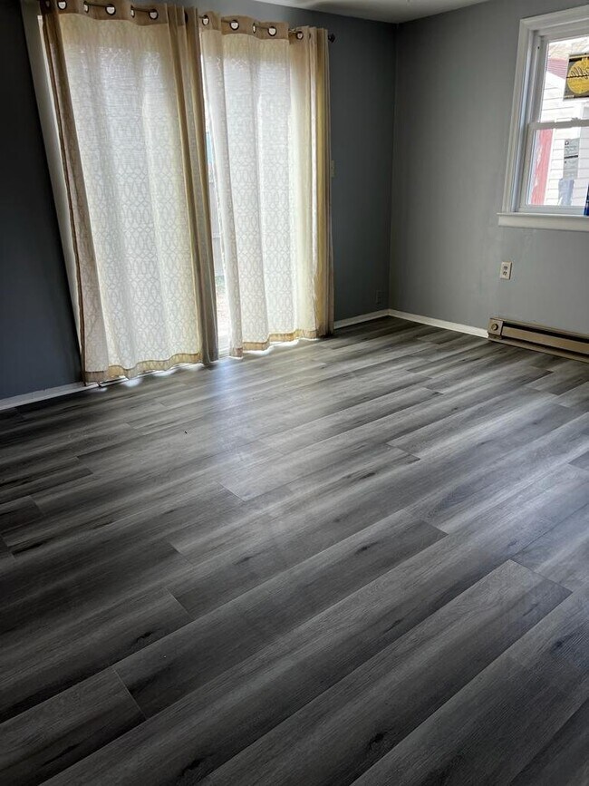 Foto del edificio - 7860 St Bridget Ln