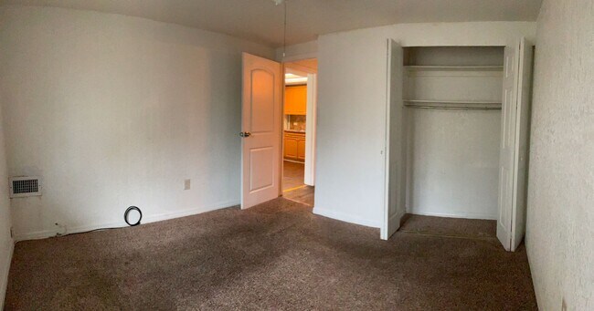 Building Photo - Claim Your FREE Month – Limited Availability!