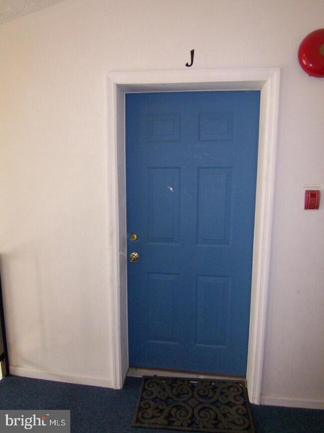 Foto del edificio - 904 Swallow Crest Ct