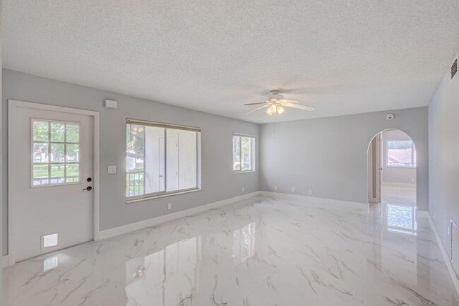 Building Photo - 4955 Sable Pine Cir