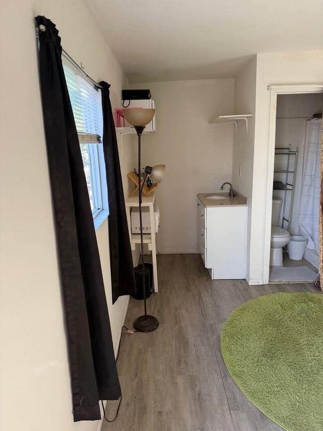 Foto del edificio - 1416 L Ave