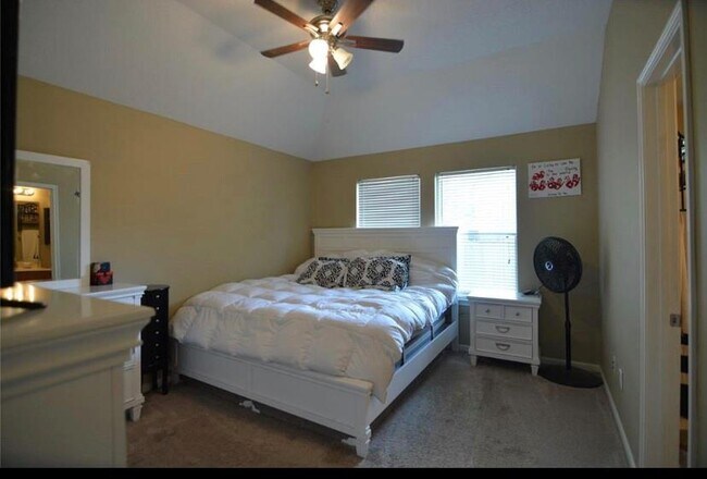 Foto del edificio - 14021 Buckskin Dr