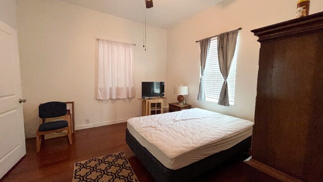 Foto del edificio - 1102 NW 45th Ave