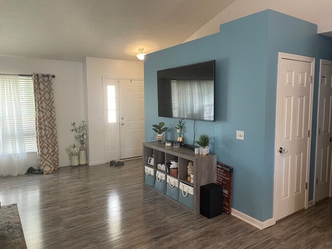 Building Photo - 80 Haras Ct SW