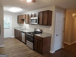 Building Photo - 307 N Church St