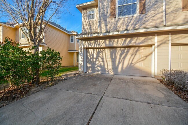 Foto del edificio - 6058 Shelbourne Park Ln