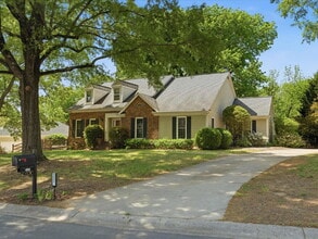 Building Photo - 9437 Fairmead Dr