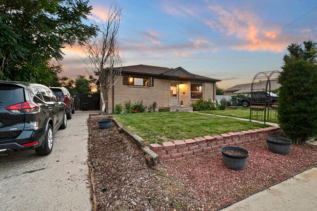 Photo - 10853 Pearl Ct House