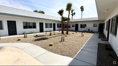 Building Photo - 700 N Riverside Dr