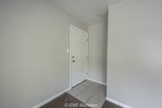 Foto del edificio - 6220 E 11th St
