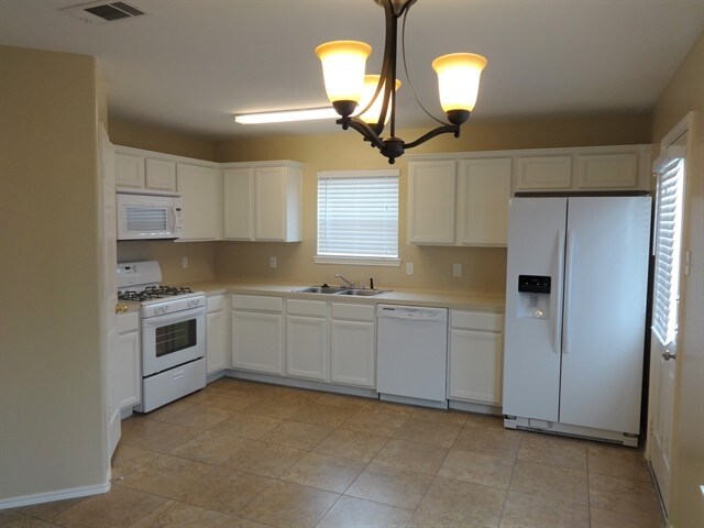 Building Photo - 17423 Heath Grove Ln