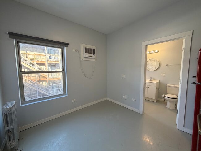 Foto del edificio - 4700 N Racine Ave