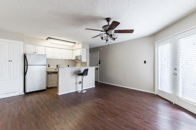Building Photo - 1704 Baird Farm Cir