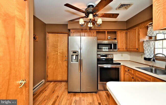 Foto del edificio - 329 S 11th St