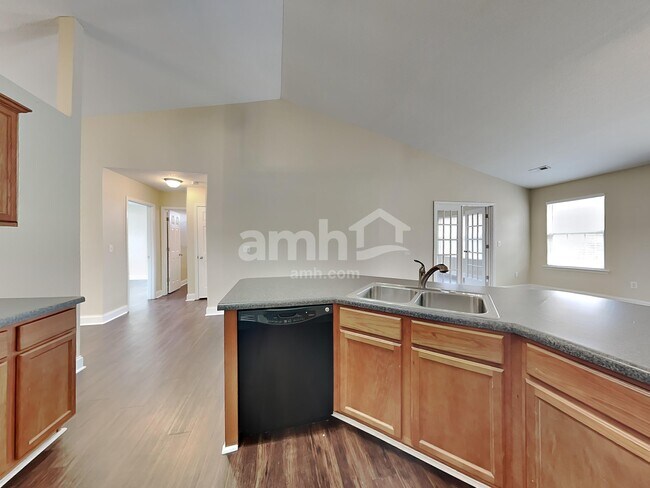 Building Photo - 230 Barberry Ln