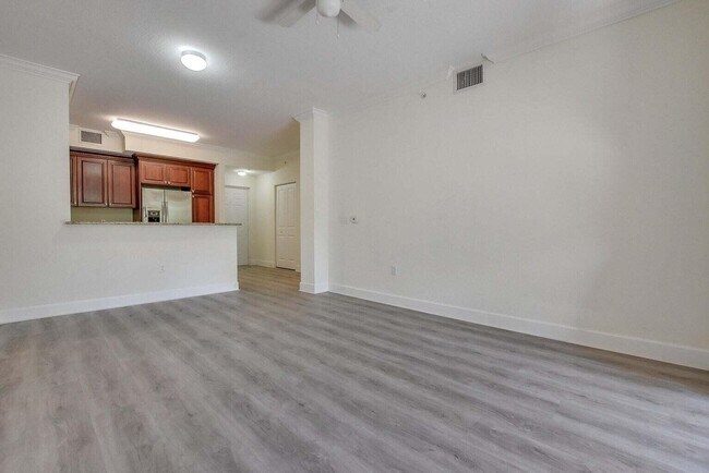 Foto del edificio - 1690 Renaissance Commons Blvd