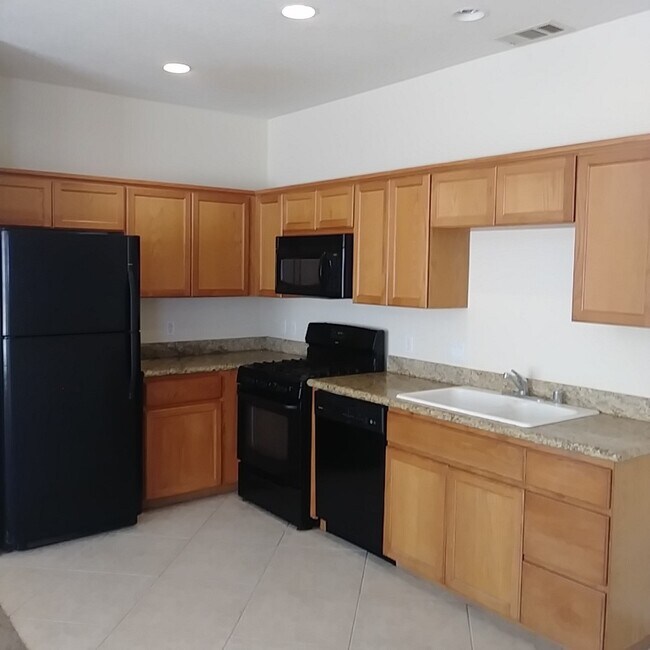 Foto del edificio - 10720 N Garibaldi Dr