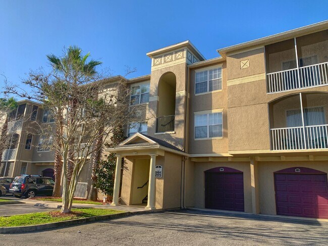 Foto del edificio - First floor, 3BR/2BA with garage Villa San Marco Condo