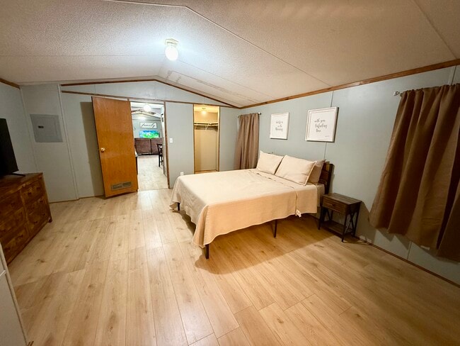 Foto del edificio - 930 E Murray Dr