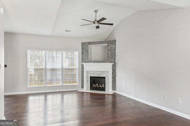 Foto del edificio - 3690 Brookwood Blvd
