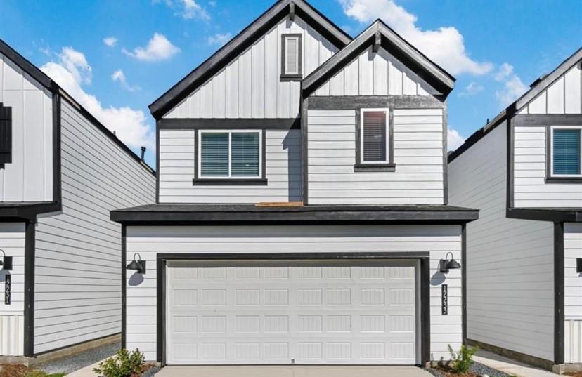 Primary Photo - 2930 Crown Gate Dr