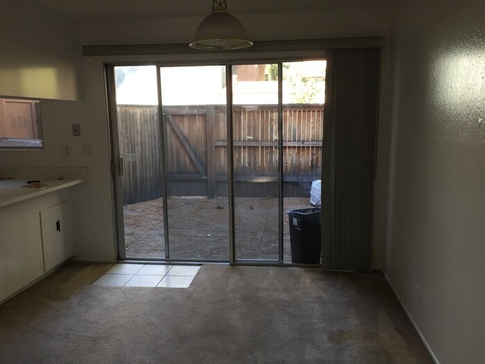 Building Photo - Relaxing North Davis Covell Commons Townhome