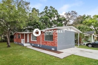 Building Photo - 3914 Deleuil Ave