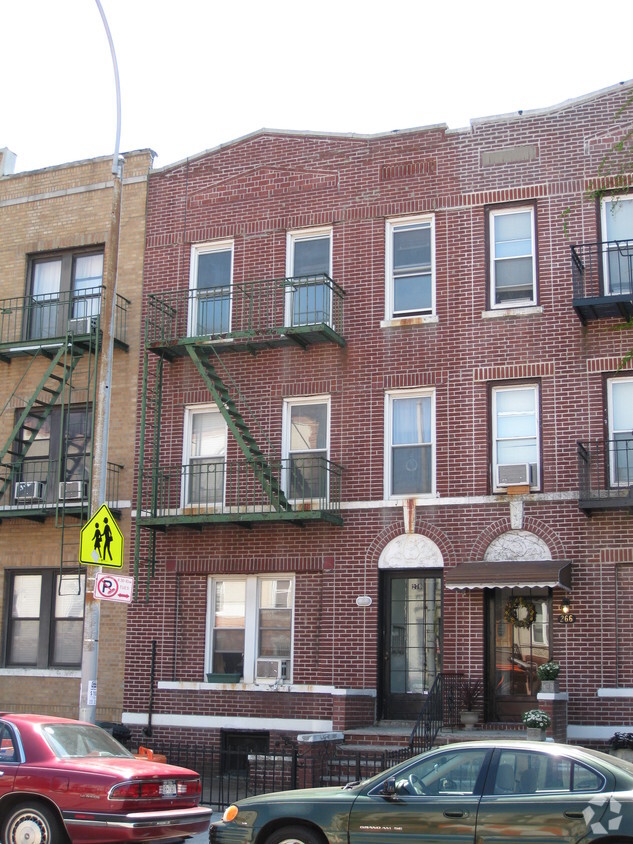Primary Photo - 270 86th St