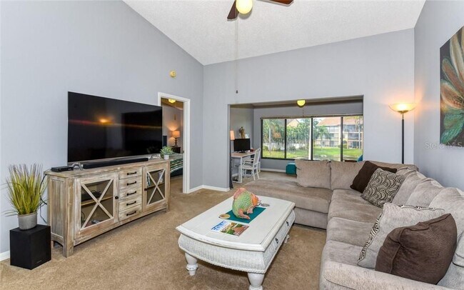 Foto del edificio - 5652 Ashton Lake Dr