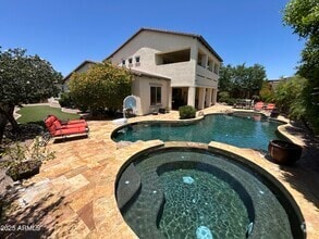 Building Photo - 5415 E Hallihan Dr