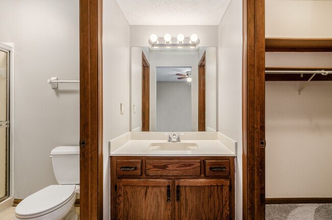 Foto del edificio - 4857 Dierker Rd