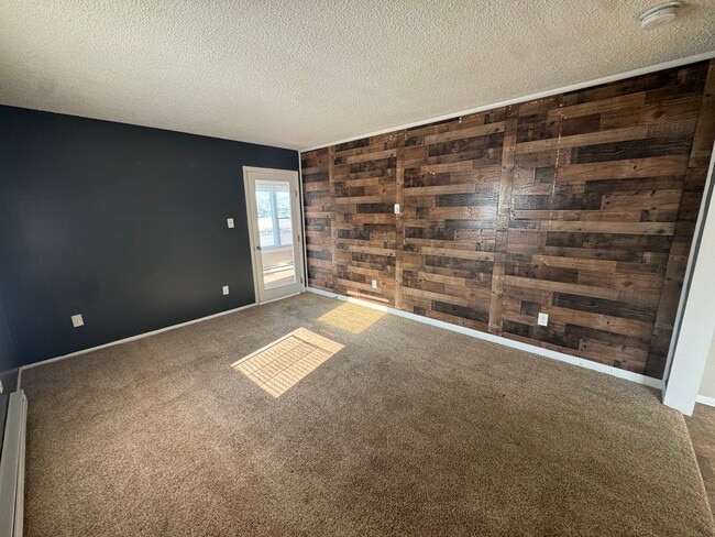 Foto del edificio - 2144 N Webster St