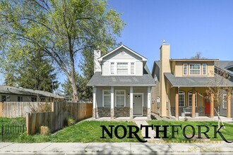 Building Photo - 6586 W Poplar St